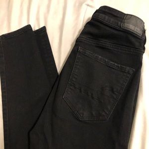 HIGH WAISTED DISTRESSED Skinny Jeans